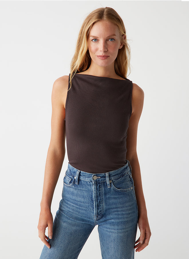 Boat Neck Sleeveless Top