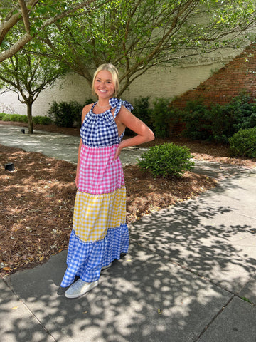 Cutest summer gingham maxi dress by Vilagallo.
