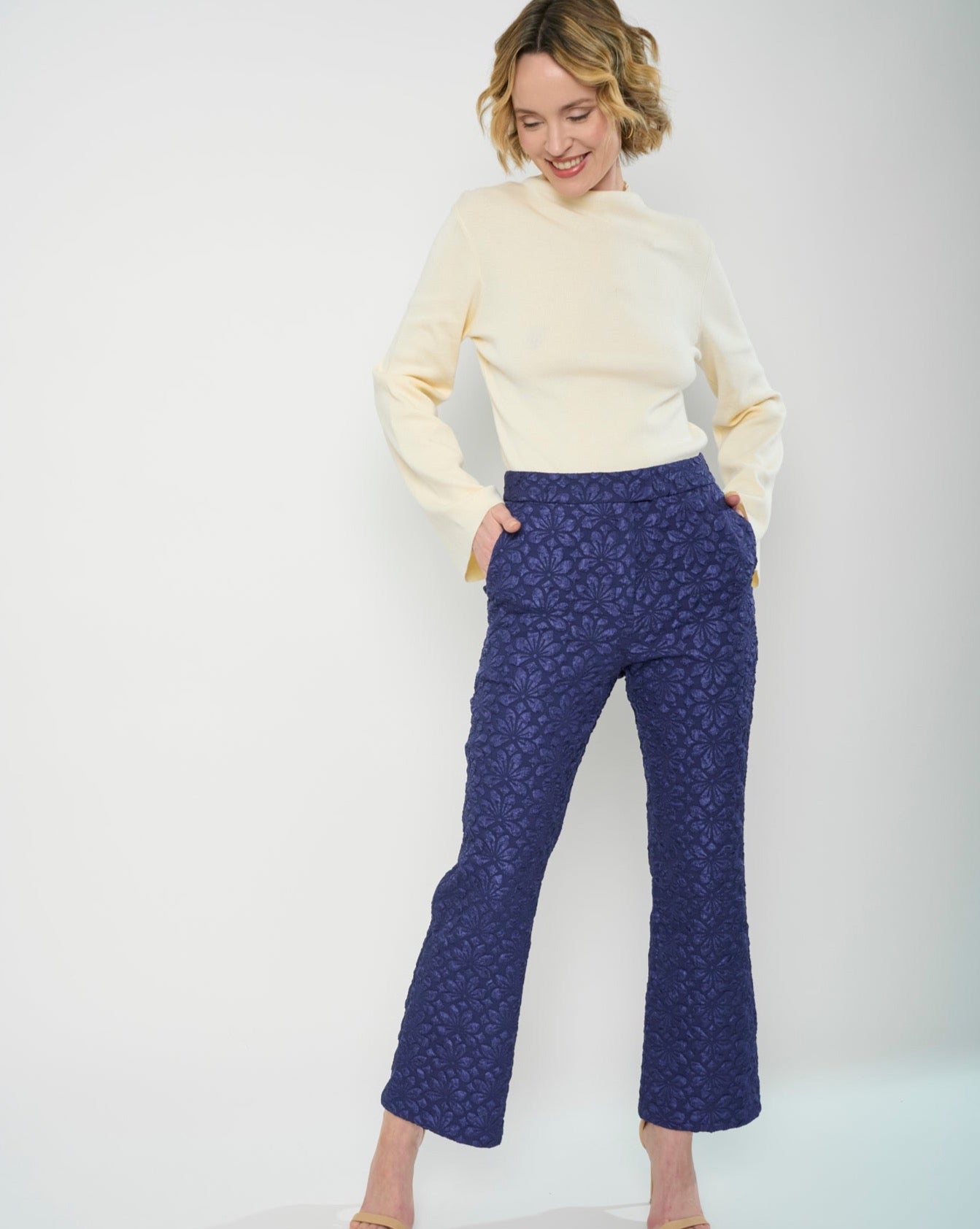 Carola Floral Brocade Pants