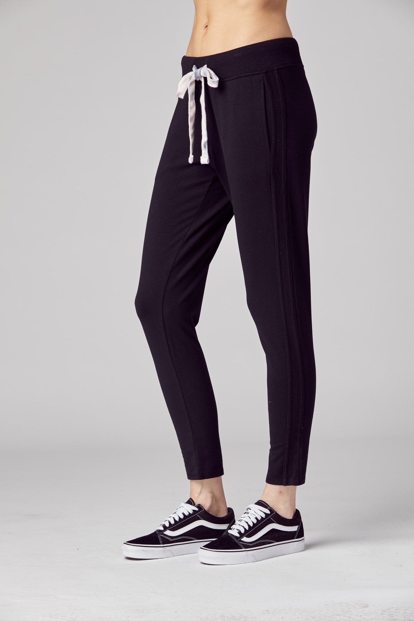 Black Leisure Pant